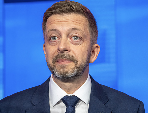 Zdá se mi, že jste nervózní, tvrdil Rakušan. Špiníte čisté, oponoval Macinka