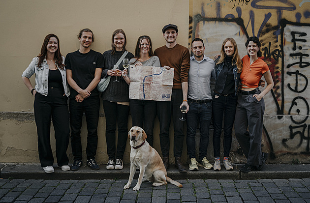 Lidé s námi chodí i na rande, říká autorka nového průvodce pražskou architekturou