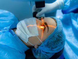 Miniaturní laser s 80% účinností: Vědci ukázali budoucnost medicíny a vědy