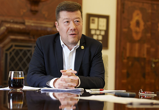 Ministři za SPD budou proti pokračování muniční iniciativy, řekl Okamura