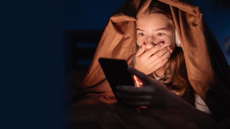 Nástrahy on-line světa očima dětí? Bojí se podvodů i posměchu. Pomůže jednoduché devatero