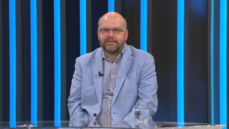 Valeš: Se jmenováním Turka se rozehrává nevídaná hra. Prezident má být v tomto případě automat