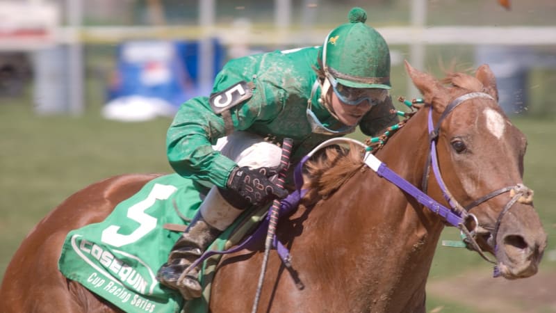 Dostihový svět přišel o nadějnou žokejku: Australanka zemřela při nehodě, bylo jí 24 let