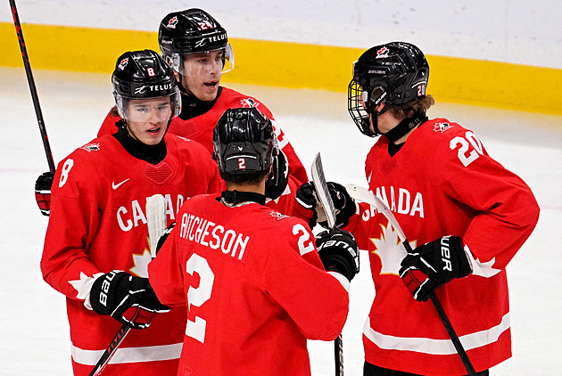 Útěcha pro kanadské juniory, v utkání o bronz přehráli Finy. Zářila druhá formace