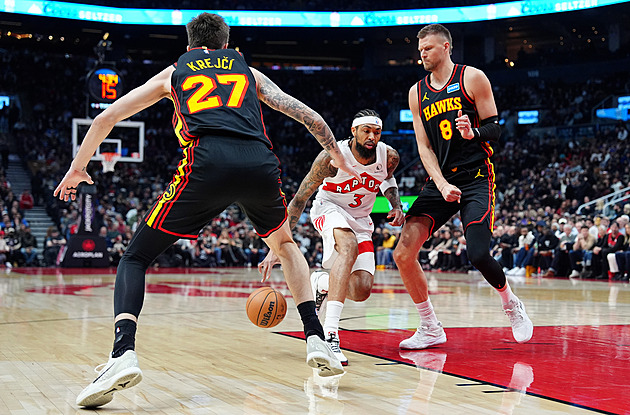 Krejčí opět dvojciferný, Atlanta ale padla. Hvězdný parťák mezitím jedná o výměně