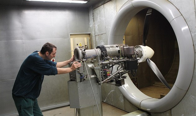 Platy v některých firmách porostou, přesto se nedaří nalézt hlavně řidiče