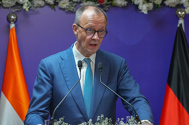 Íránský režim se během dnů či týdnů zhroutí, je přesvědčený Merz