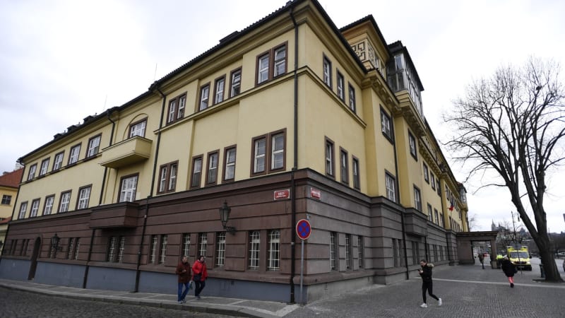 Ředitel Nemocnice Na Františku měl šikanovat zaměstnance. Kvůli obviněním odchází z funkce