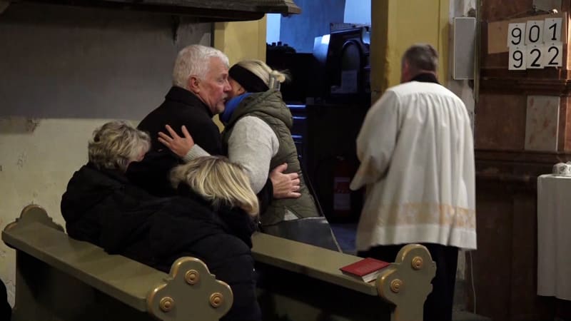 Cíco, jsi náš hrdina: Lidé v Chřibské vzdali hold údržbáři, který se postavil útočníkovi