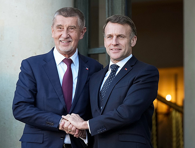 Babiš míří za Macronem. Před summitem EU proberou energie i zákaz sítí pro děti