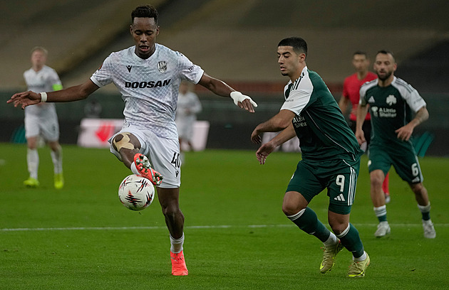 Mám rád Ještěd, Ďolíček i Vlkanovu. Řecký expert na český fotbal vypráví