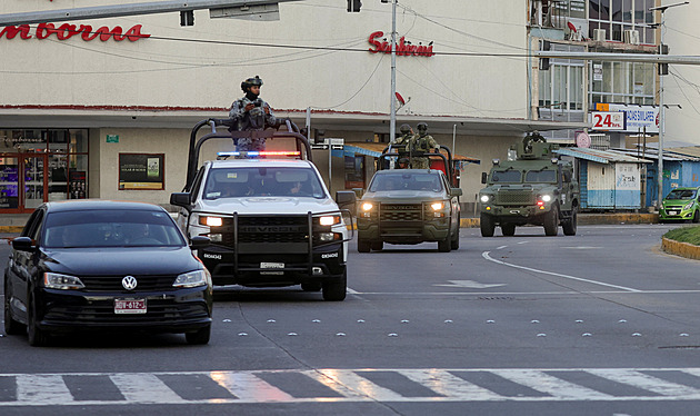 Smrt šéfa kartelu vyvolala násilí. Mexiko nasadilo 10 tisíc vojáků k potlačení střetů