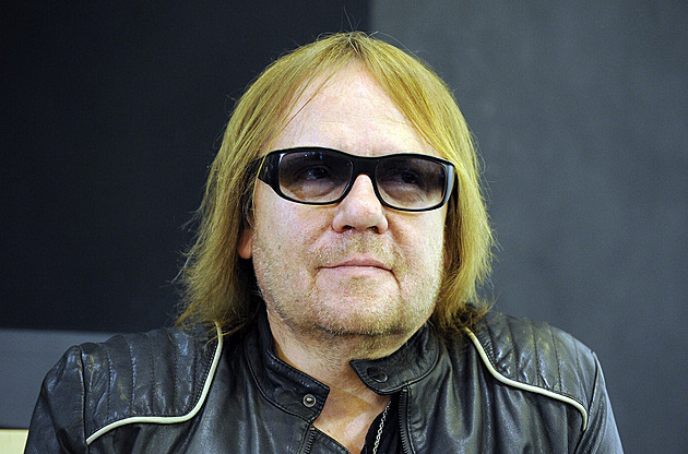 Zemřel Jiří Valenta, bývalý klávesista legendární kapely Olympic