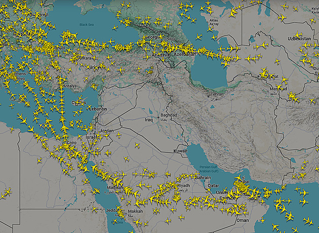 Letové trasy se zhušťují, konflikt s Íránem uzavřel další vzdušný prostor