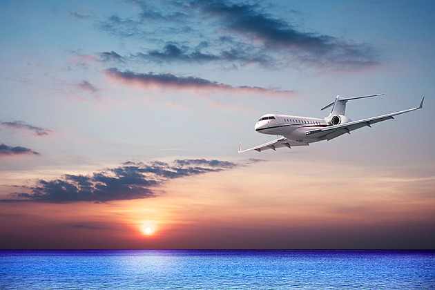 Letní letový řád z Prahy mění cestování. Evropa sílí, exotika zdražuje