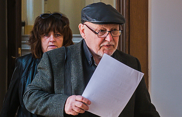 Zřejmě jsem se zbláznil, řekl bývalý ředitel pískovny. Za machinace dostal podmínku