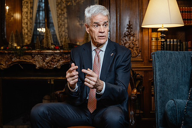 Česko splní své závazky v oblasti obrany, věří americký velvyslanec