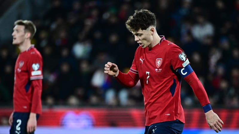 Oškubají vás, varují Američané návštěvníky šampionátu. Prodražit se mohou i bitvy Čechů