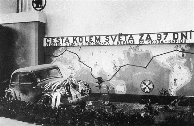 Dva Čechoslováci se škodovkou ohromili před 90 lety svět, objeli Zemi za 44 dní