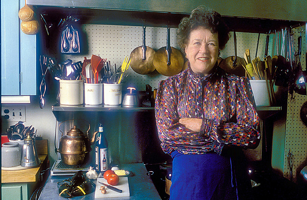 Poprvé vařila až po třicítce, pak se Julia Childová stala kuchařskou ikonou