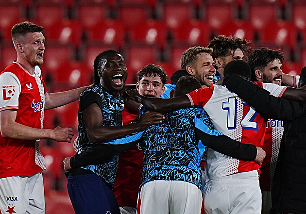 Slavia - Jablonec 5:1, titulová exhibice bez diváků. Dva góly dal stoper Chaloupek
