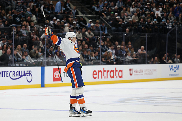 Nejlepším nováčkem NHL je Schaefer, překonal i rekord. Dobeš skončil čtvrtý