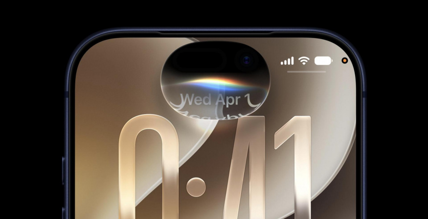 iOS 27 zrychluje a krotí tekuté sklo. Důraz klade na vyhledávání a AI