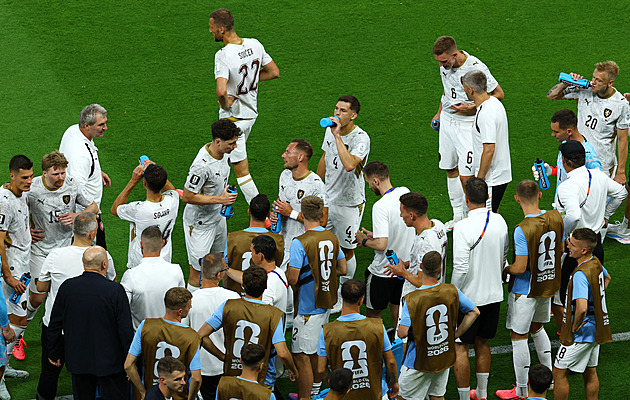 MS ve fotbale 2026 ONLINE: USA na úvod vyhrály, zranil se Pulisic, Angličané okradeni