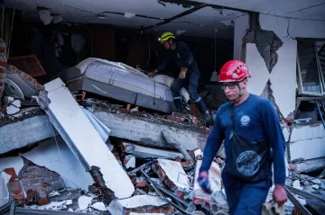 Zemětřesení v Kolumbii má přes 250 obětí